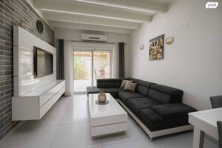 דו משפחתי, כפר יונה