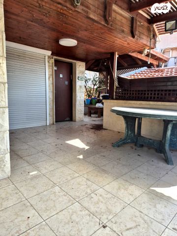 דו משפחתי, קרית טבעון