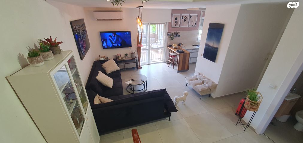 דירת גן, השיטה, צמח השדה, מעלה אדומים