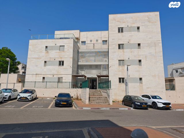 גג/ פנטהאוז, רמת הגולן 16, אריאל