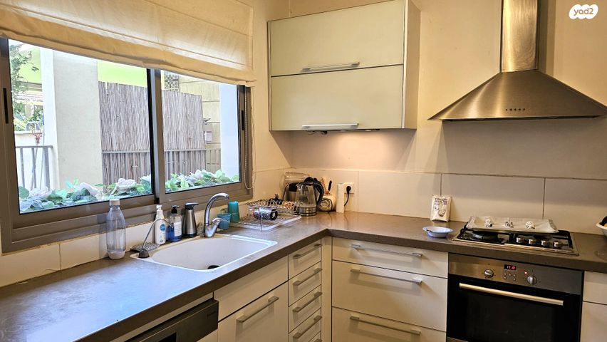 דירת גן, הדר, רמת השרון