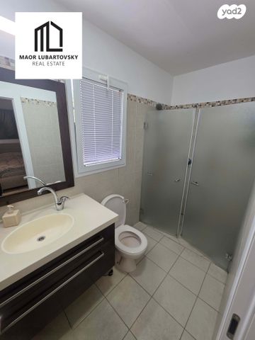 דו משפחתי, גבעת אביב, גדרה