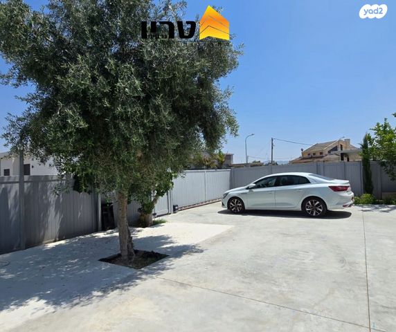 בית פרטי/ קוטג', אומן