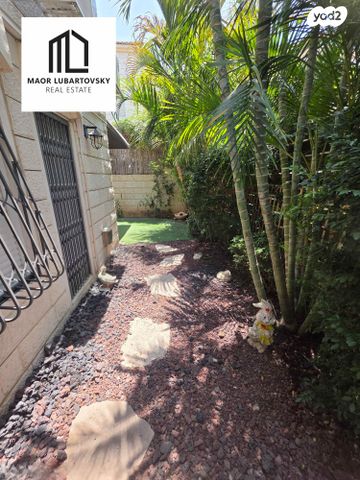 דו משפחתי, גבעת אביב, גדרה