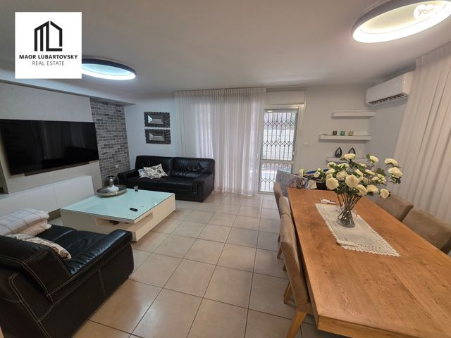 דו משפחתי, גבעת אביב, גדרה