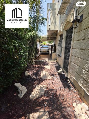 דו משפחתי, גבעת אביב, גדרה