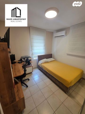 דו משפחתי, גבעת אביב, גדרה