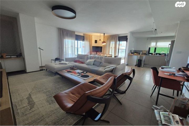 קניוק יורם 1