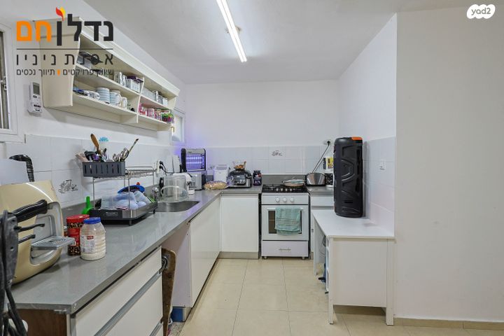 דירת גן, הרי גלעד, יד התשעה, שביב, הרצליה