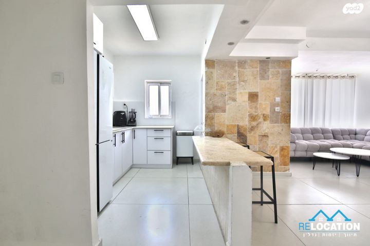 דירה, שדרות הנרייטה סולד, קרית ים ב', קרית ים