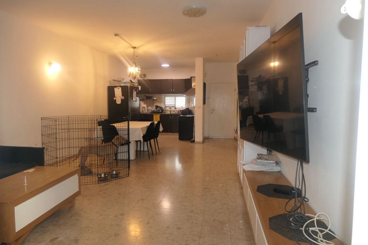 דירת גן, כפר יונה