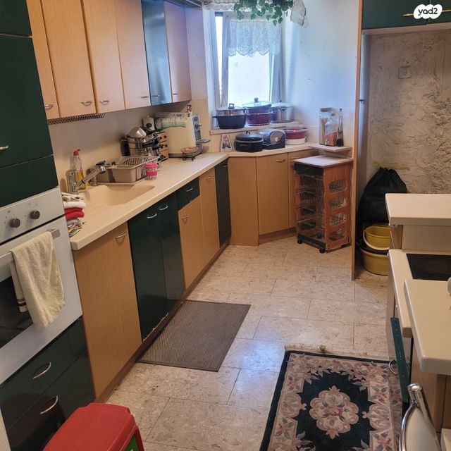 דירה, משה קול, ירושלים