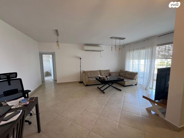 דופלקס, חבצלת החוף, גבעת האירוסים, נתניה