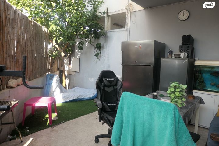 דירת גן, כפר יונה