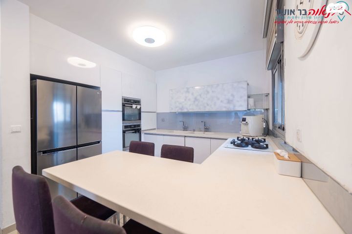 דירה, הרב צבי יהודה, באבוב, בת ים