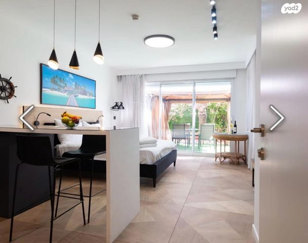 דירת גן, הרצליה