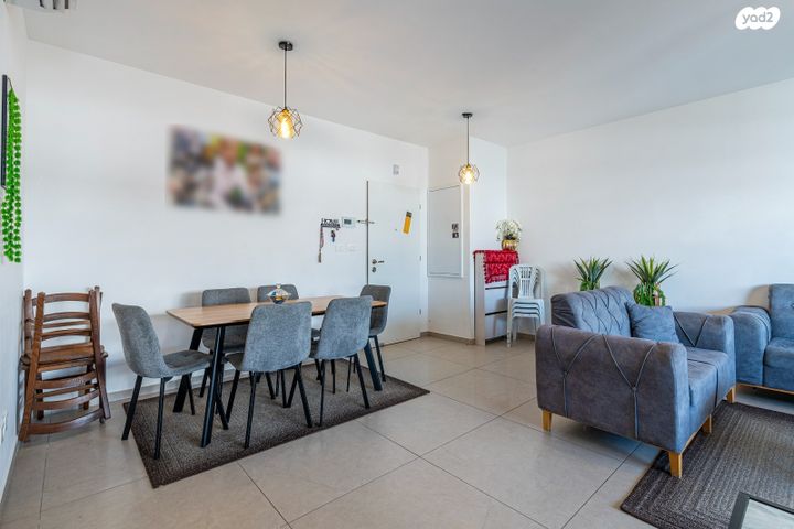 דירה, רקפת 25, חריש