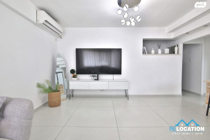 דירה, שדרות הנרייטה סולד, קרית ים ב', קרית ים