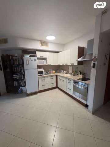 דירה, אחוזה 88, רעננה