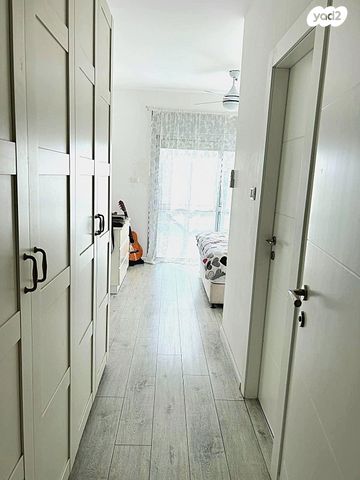 דירת גן, מודיעין מכבים רעות