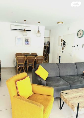 דירת גן, מודיעין מכבים רעות