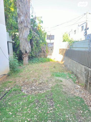 דירת גן, יוסף אהרונוביץ', שיכון ותיקים, חולון