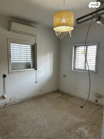 דירה, דרך בן גוריון 73, עצמאות יוספטל, בת ים