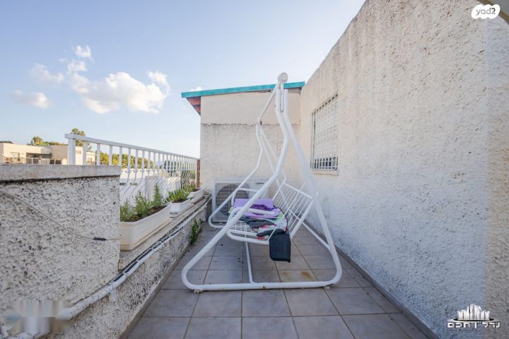 גג/ פנטהאוז, דפנה, מרכז העיר, סביניה, הוותיקה, קרית ביאליק