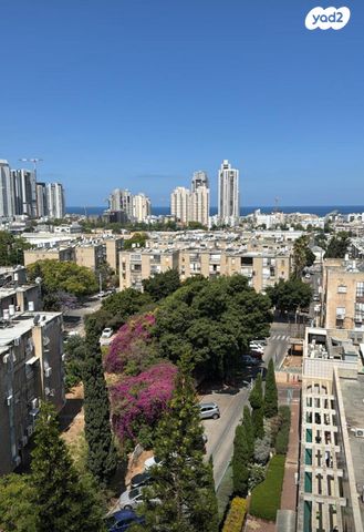 דירה, הרב צבי יהודה, באבוב, בת ים