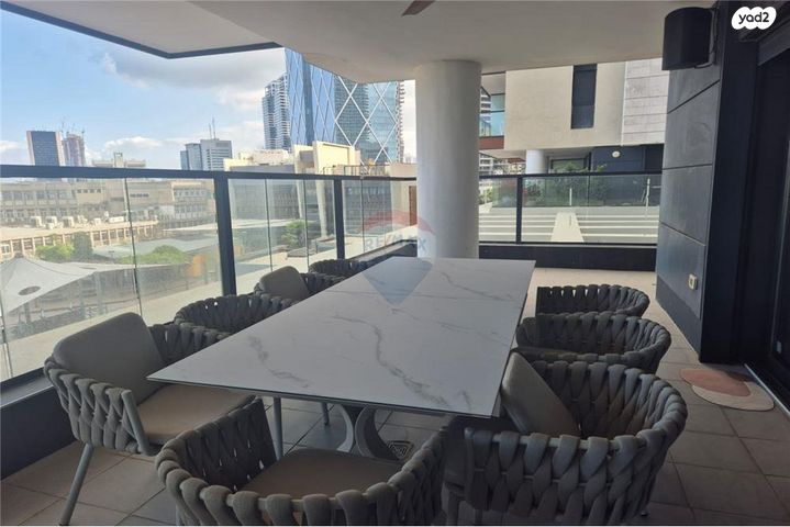 דירה, קניוק יורם 1, גני שרונה, קרית הממשלה, תל אביב יפו