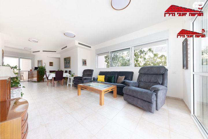 גג/ פנטהאוז, התזמורת, נאות אשלים, ראשון לציון