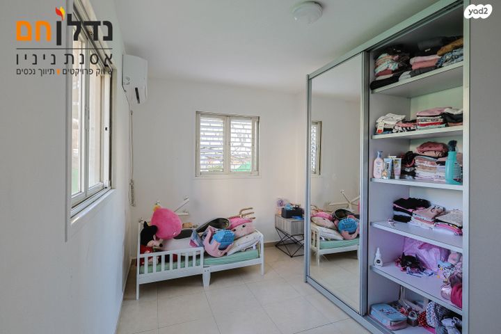 דירת גן, הרי גלעד, יד התשעה, שביב, הרצליה