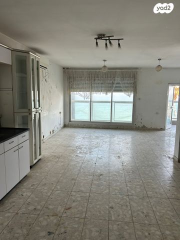 דירה, דרך בן גוריון 73, עצמאות יוספטל, בת ים