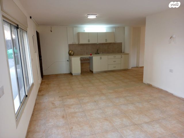 דירה, שדרות אבא חושי 401, עספיא, עספיא