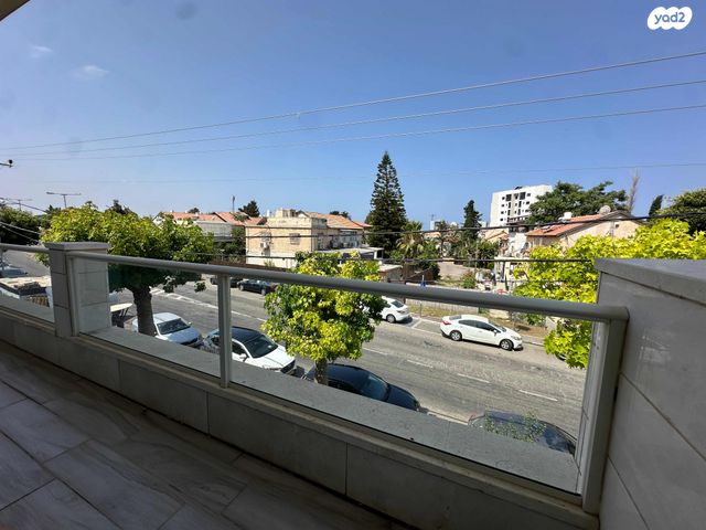 משרדים, הרצל, טירת כרמל