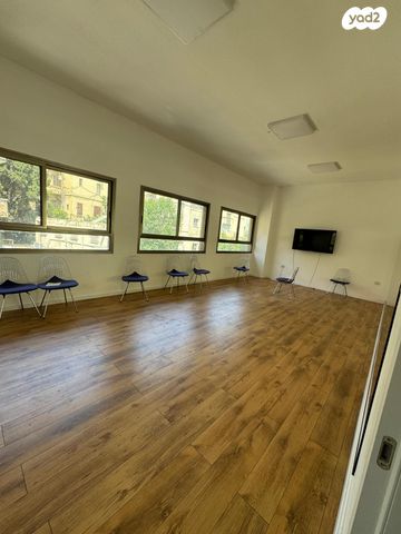 כללי, החלוץ, שוק תלפיות, חיפה