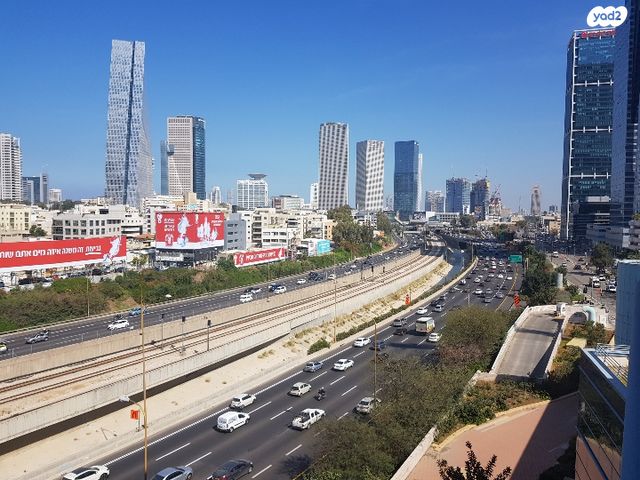 משרדים, יגאל אלון, תל אביב יפו