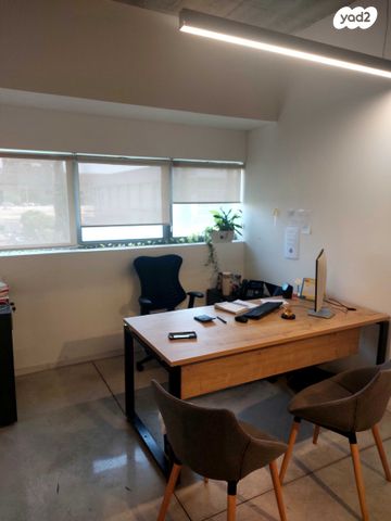 משרדים, מודיעין מכבים רעות