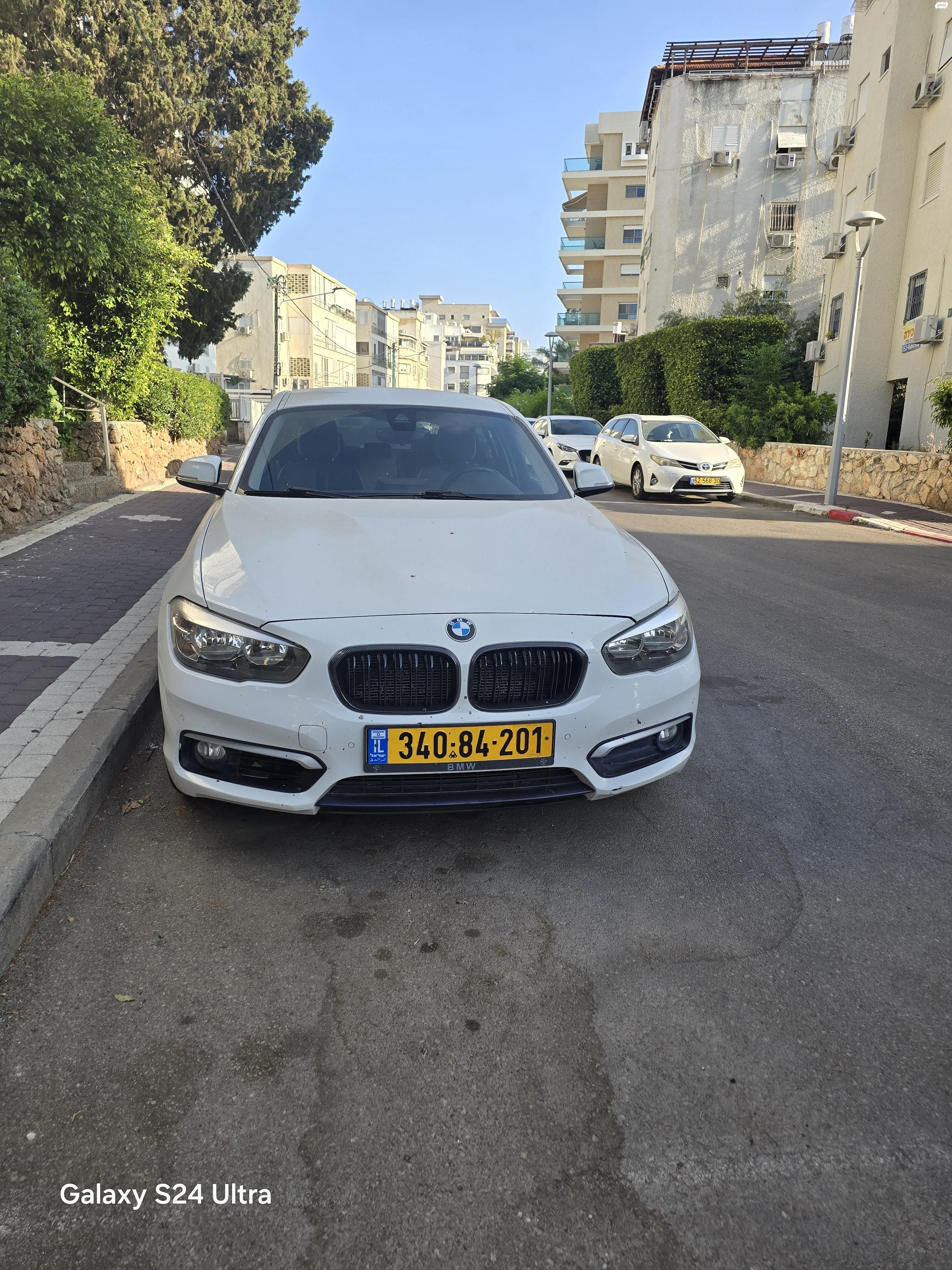 מודעת רכב ב מ וו סדרה 1