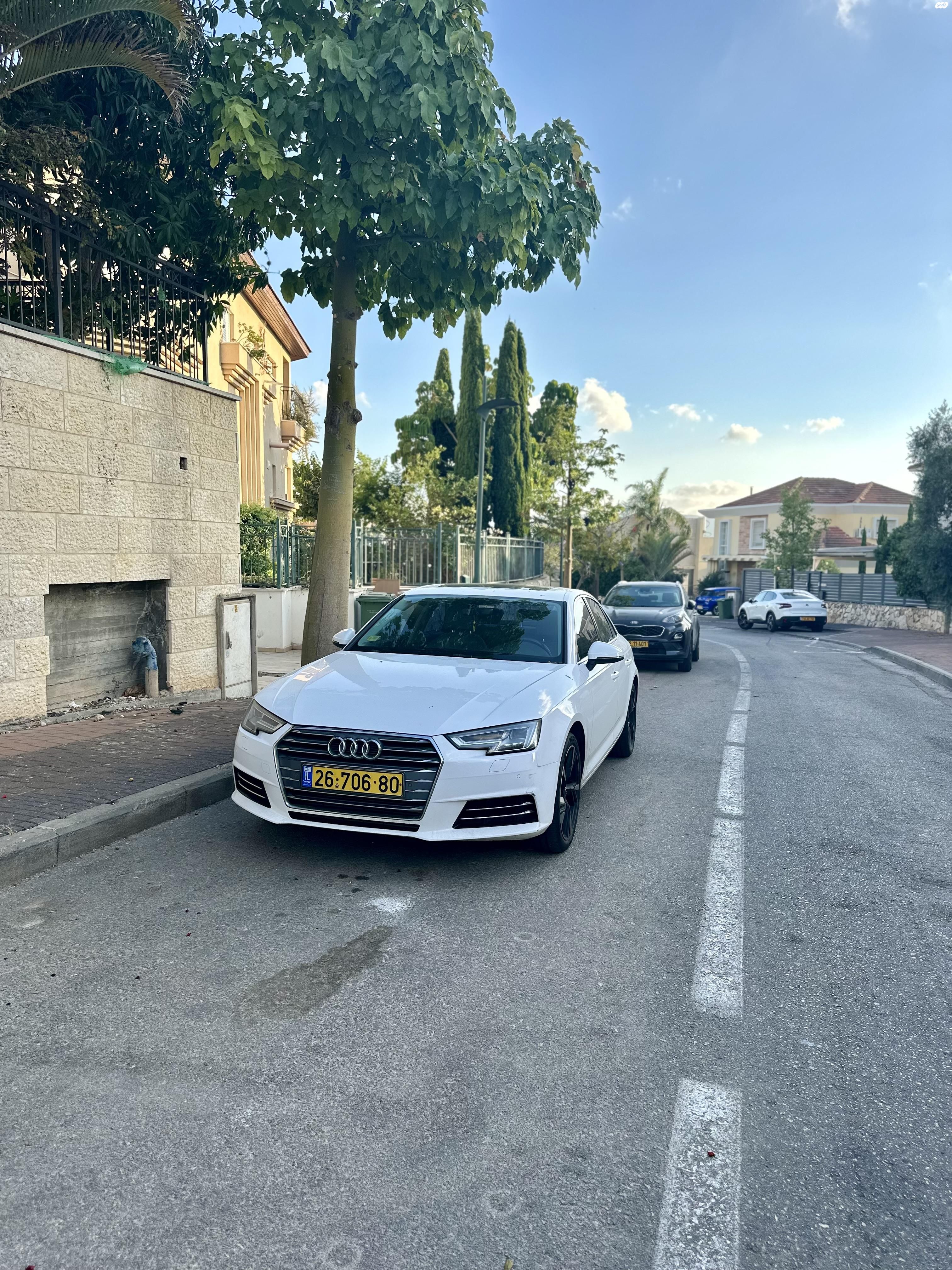 מודעת רכב אאודי A4