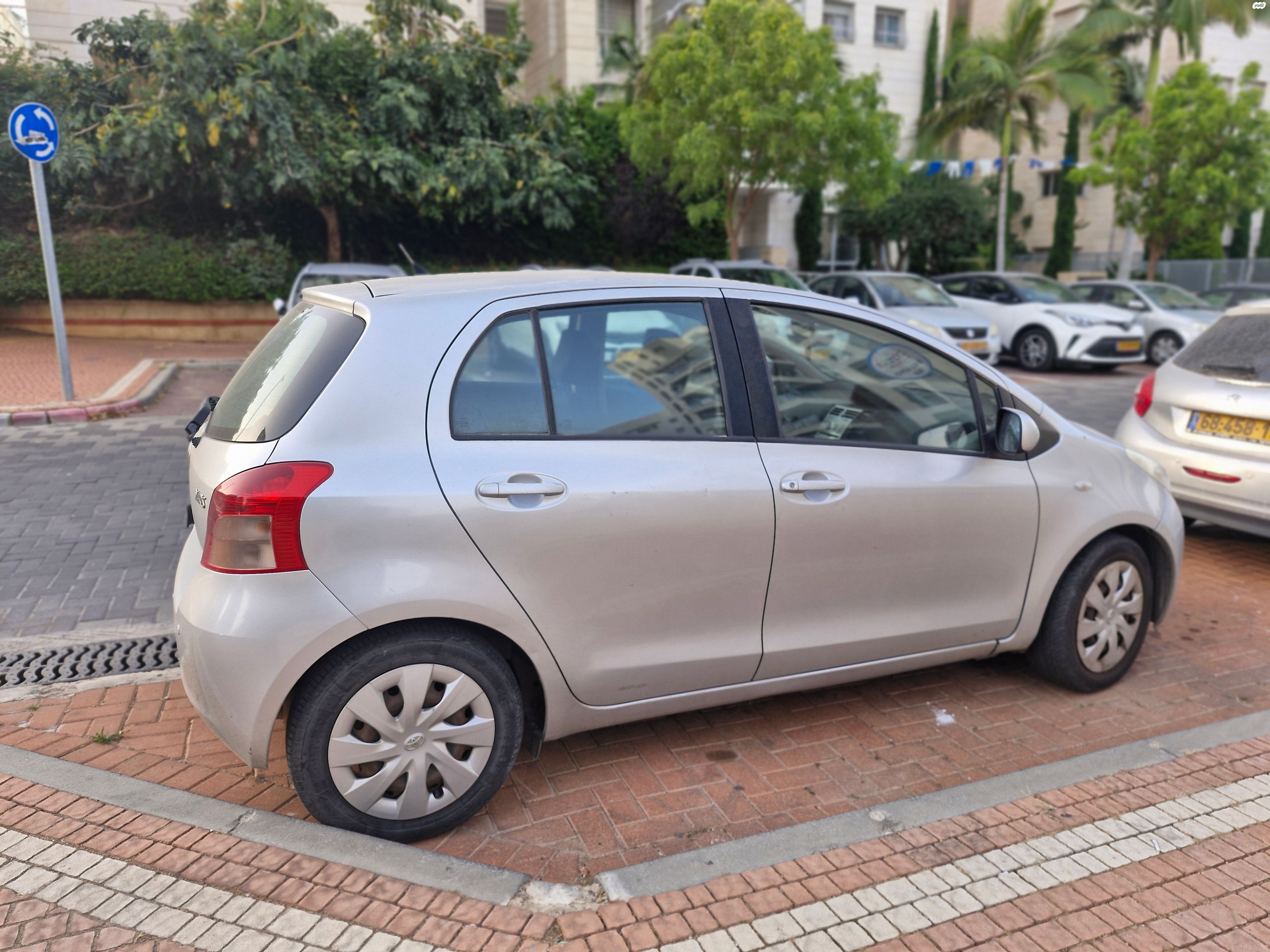 מודעת רכב טויוטה יאריס