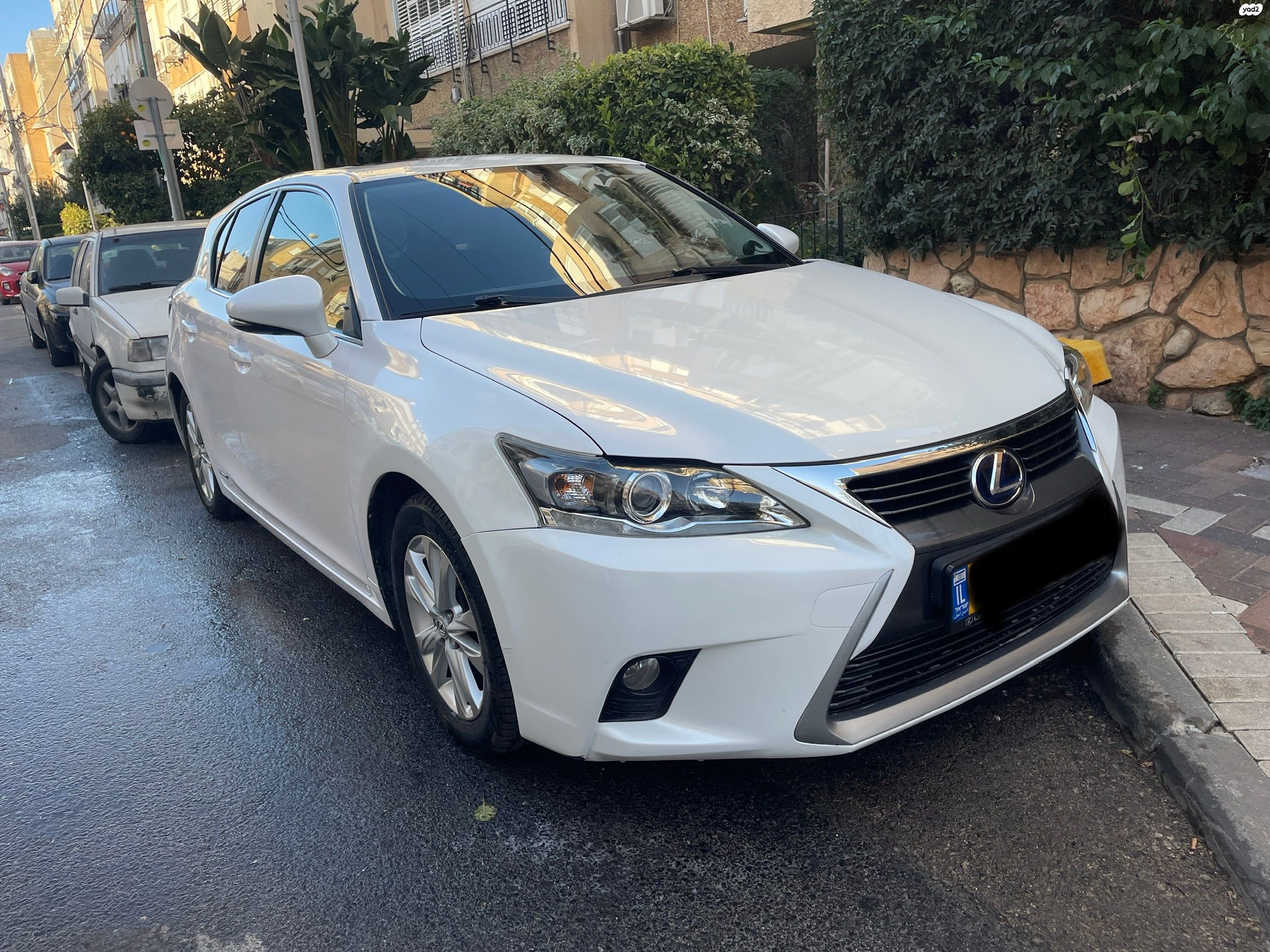 מודעת רכב לקסוס CT