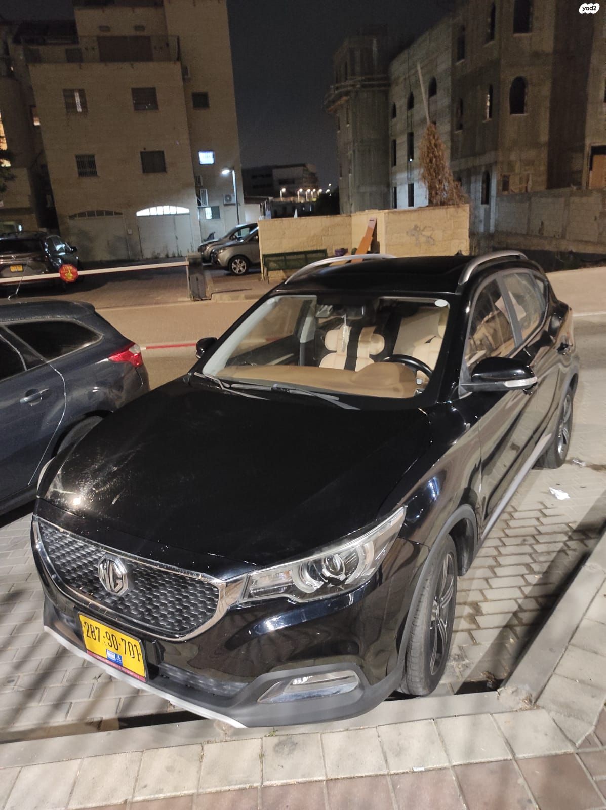 מודעת רכב אם ג'י ZS