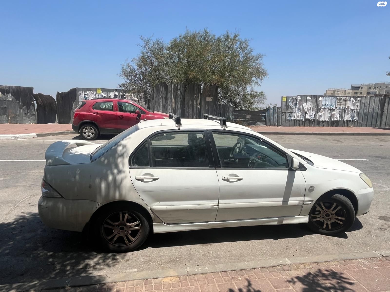 מודעת רכב מיצובישי לנסר