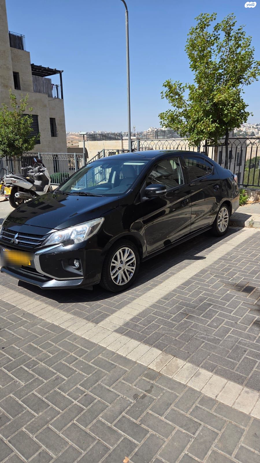 מודעת רכב מיצובישי אטראז'
