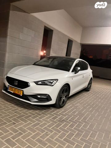 מודעת רכב סיאט לאון