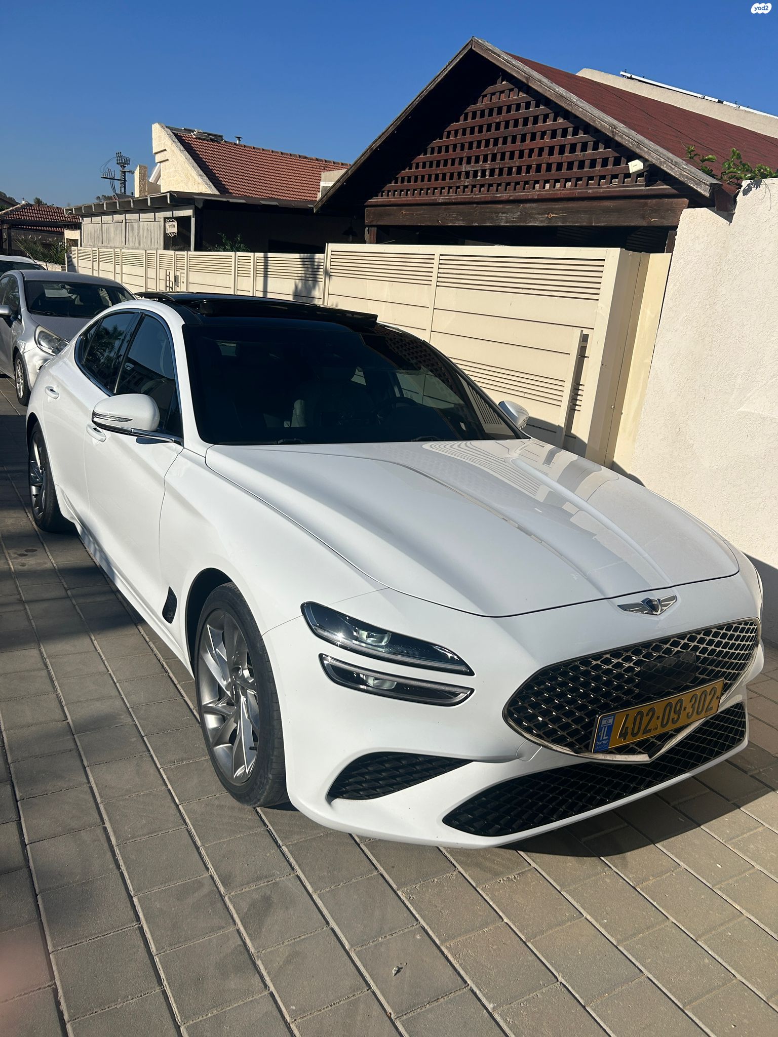 מודעת רכב ג'נסיס G70