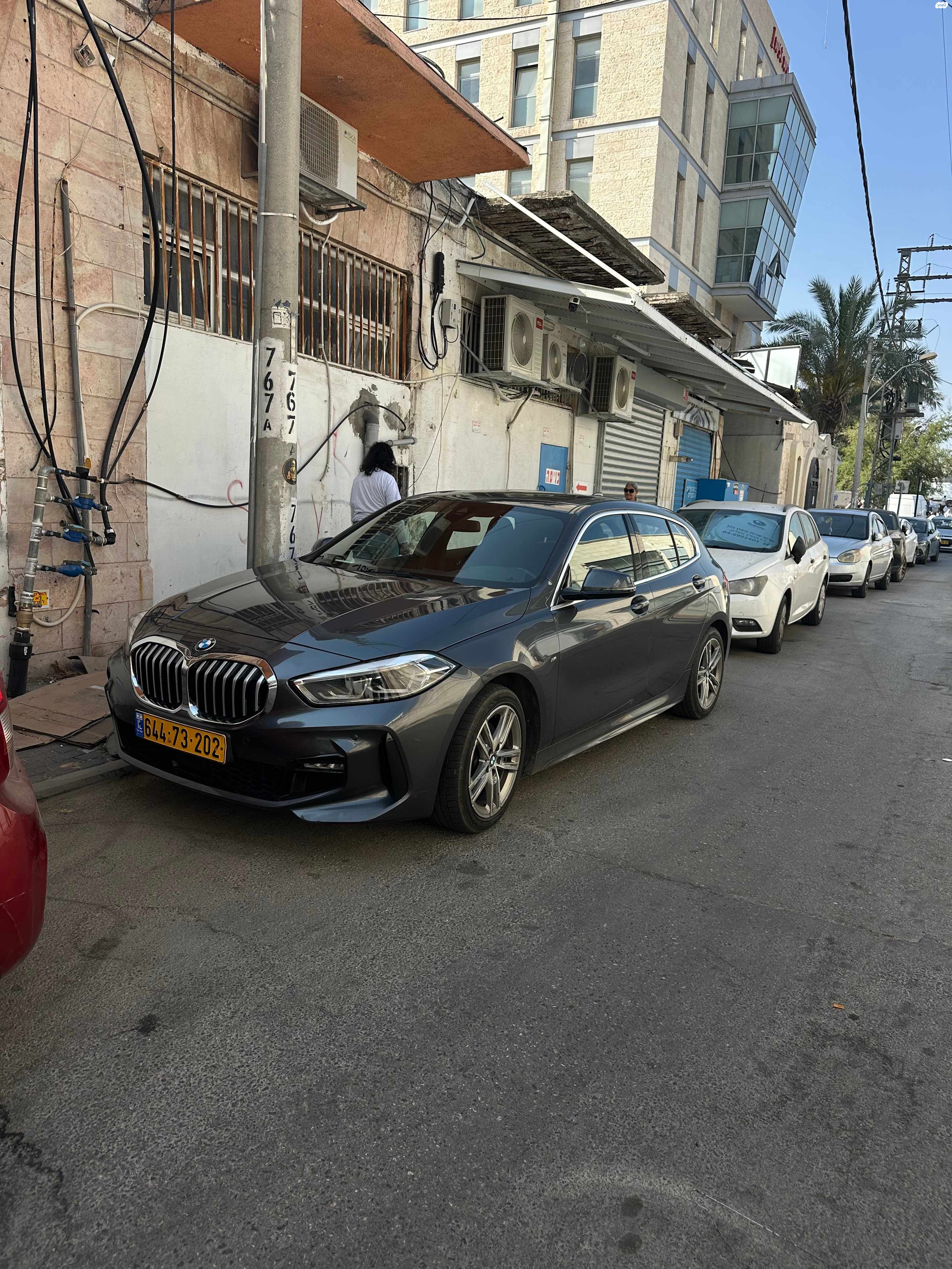 מודעת רכב ב מ וו סדרה 1