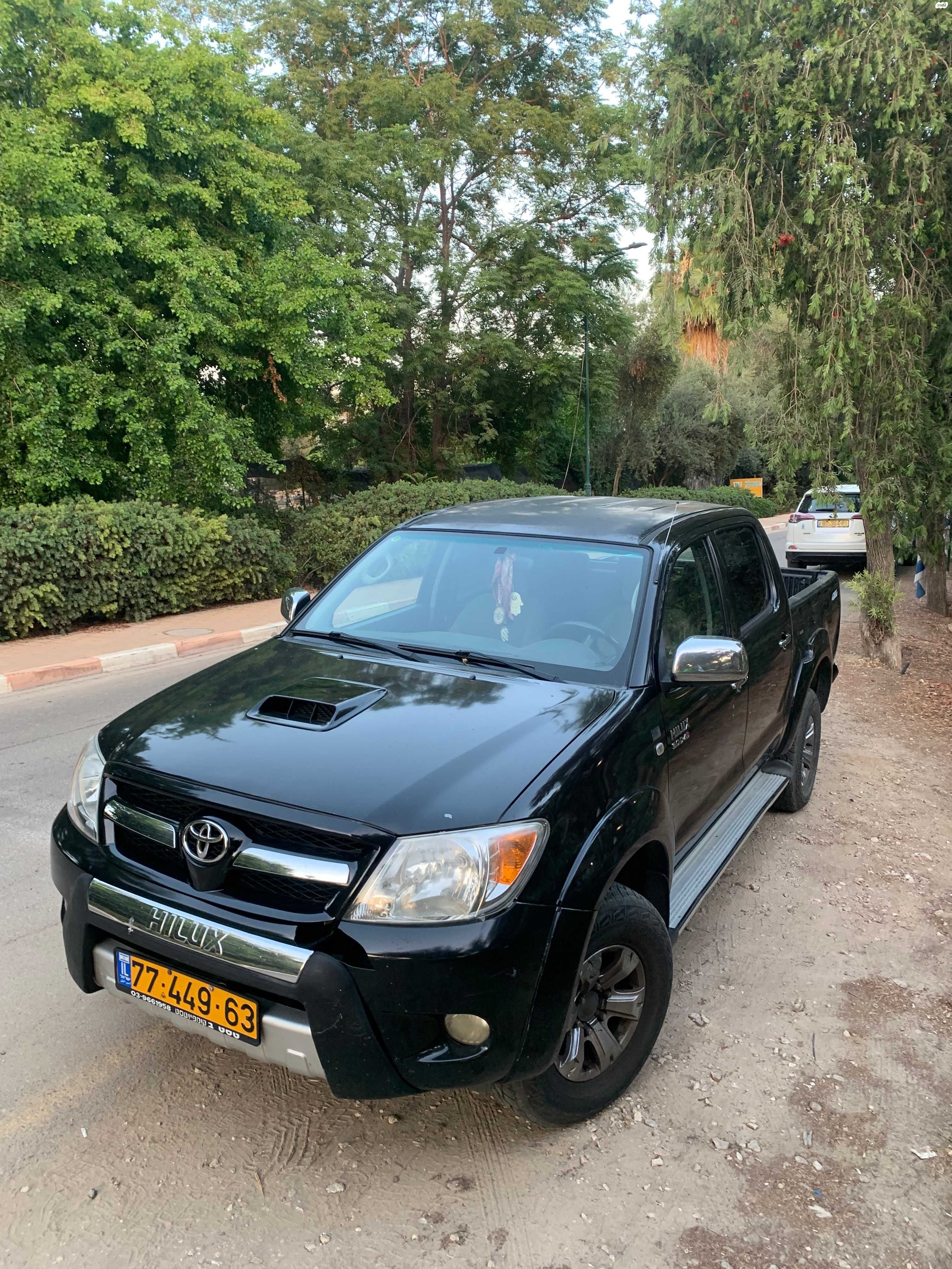 מודעת רכב טויוטה היילקס
