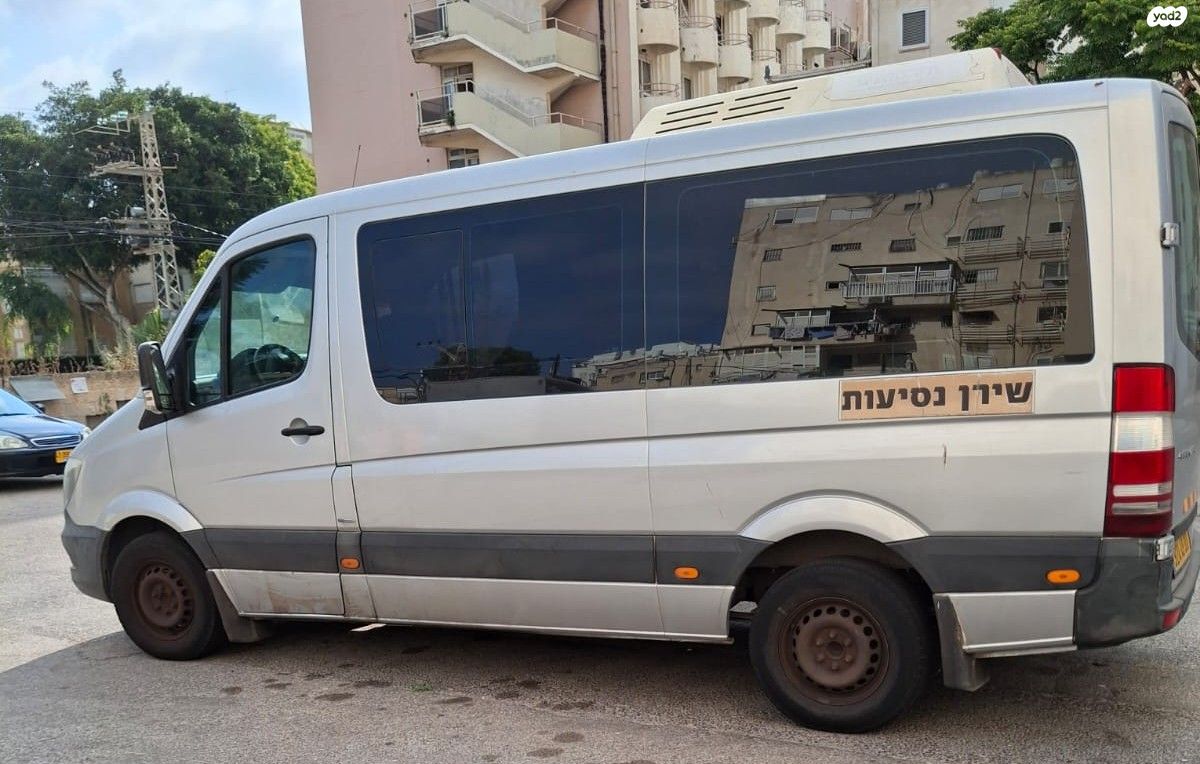 מודעת רכב מרצדס-בנץ ספרינטר